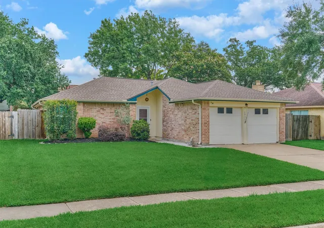 5th image of 5931 Woodmancote Dr, Humble, TX 77346 | MLS# 62540768