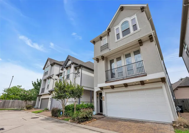 Photo 3 of Single family home for sale at 10607 Centre Forest Dr, Houston, TX 77043 | MLS# 57546095 | Listing updated on 2026-09-19