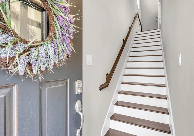 Photo 3 of Single family home for sale at 10607 Centre Forest Dr, Houston, TX 77043 | MLS# 57546095 | Listing updated on 2026-09-19