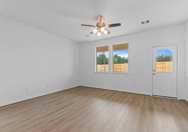 Photo 4 of Single family home for sale at 24332 Ponds Crk Ct, Magnolia, TX 77355 | MLS# 16999735 | Listing updated on 2026-09-18