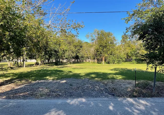 Homes for sale in Bacliff, TX | 03 Middleton St, Bacliff, TX 77581 | MLS# 62799405