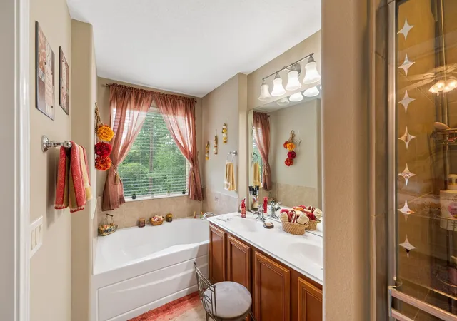 24th image of 13600 Breton Ridge Ridge #25E, Houston, TX 77070 | MLS# 71657385