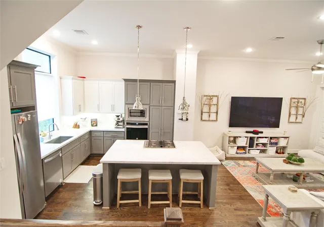 1st image of 1806 Colonel Forbins Dr, Houston, TX 77043 | MLS# 76840006