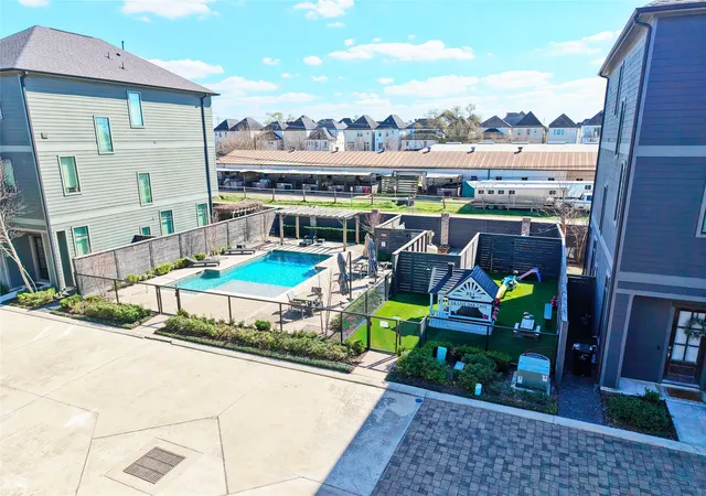 26th image of 1806 Colonel Forbins Dr, Houston, TX 77043 | MLS# 76840006