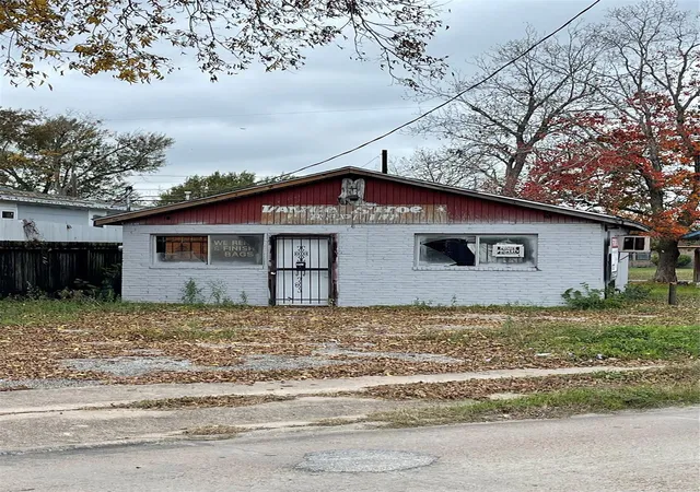 Photo 3 of Land for sale at 7413 W Montgomery Rd, Houston, TX 77091 | MLS# 35370454 | Listing updated on 2026-06-12