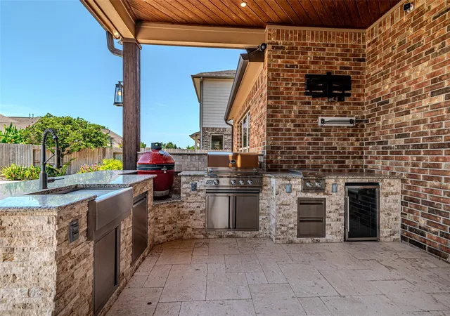 Photo 3 of Single family home for sale at 20330 Everwood Green Ln, Cypress, TX 77433 | MLS# 61671799 | Listing updated on 2026-09-21