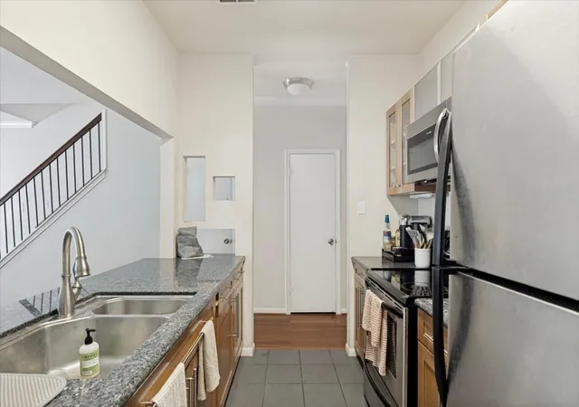 Photo 4 of Condo for sale at 3148 Holly Hall St #3148, Houston, TX 77054 | MLS# 3485272 | Listing updated on 2026-08-31