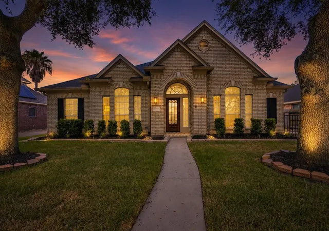 1st image of 2709 W Oaks Blvd, Pearland, TX 77584 | MLS# 22670712
