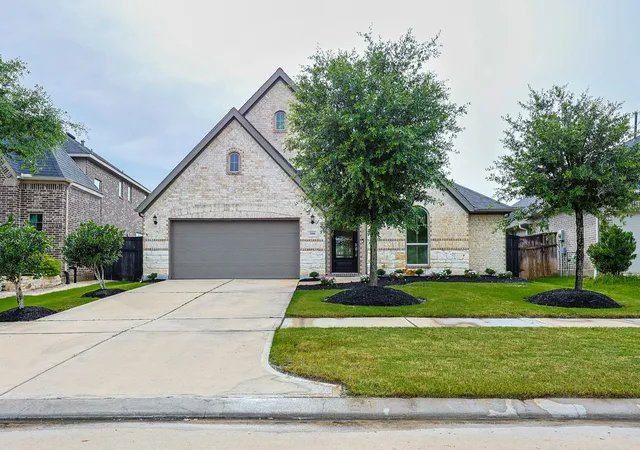 2nd image of 3806 Lake Falls Dr, Fulshear, TX 77441 | MLS# 78997695
