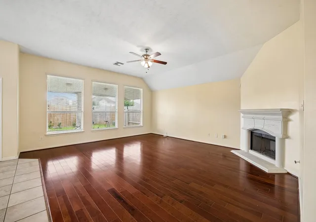 3rd image of 18410 Memorial Springs Pass, Tomball, TX 77375 | MLS# 69198436