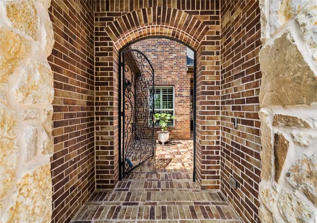 3rd image of 6918 Champion Trl, Katy, TX 77493 | MLS# 71611224