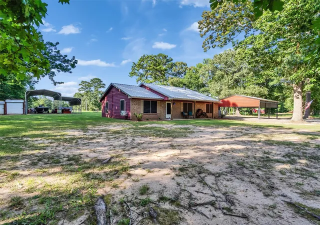 Photo 3 of Single family home for sale at 45 County Rd 2219, Cleveland, TX 77327 | MLS# 76412298 | Listing updated on 2026-08-28