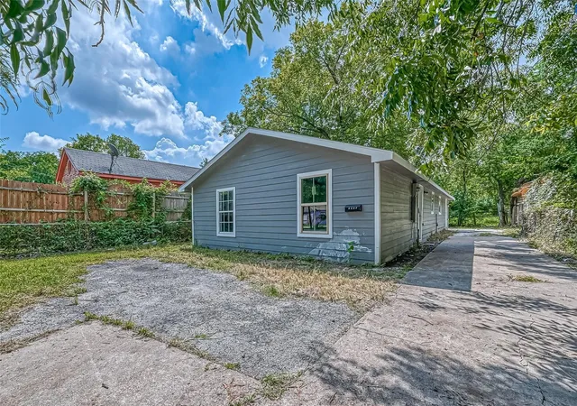 Photo 1 of Multi family home for sale at 4416 Quitman St, Houston, TX 77026 | MLS# 77171139 | Listing updated on 2026-08-27