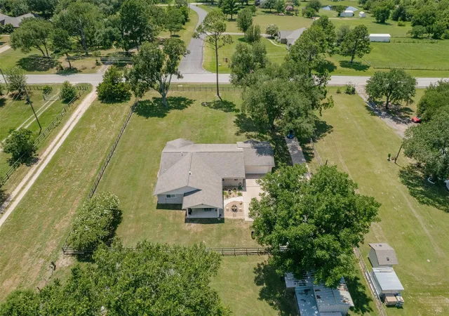 Photo 3 of Sale Pending at 17318 Penick Rd, Waller, TX 77484 | MLS# 92190331 | Listing updated on 2026-09-14