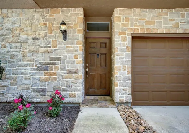 3rd image of 232 Knox St #B, Houston, TX 77007 | MLS# 38495972
