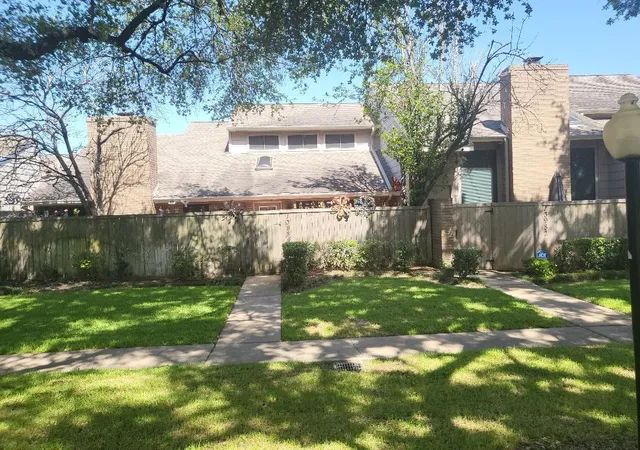 Homes for sale in Houston, TX | 13984 Hollowgreen Dr #23, Houston, TX 77082 | MLS# 62483493