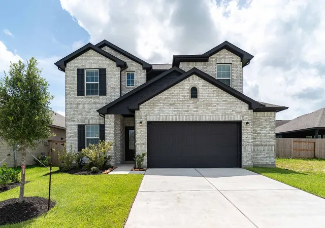 Photo 1 of Single family home for sale at 3611 Cardinal Pointe Dr, Angleton, TX 77515 | MLS# 76404813 | Listing updated on 2026-09-20