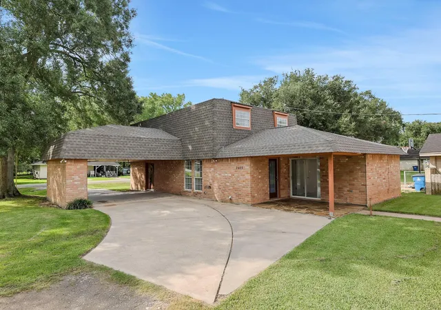 2nd image of 2403 Rosebud St, Nederland, TX 77627 | MLS# 30607839