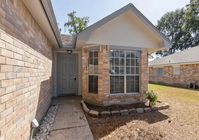 Photo 3 of Single family home for sale at 29114 Loddington St, Spring, TX 77386 | MLS# 37385598 | Listing updated on 2026-09-14