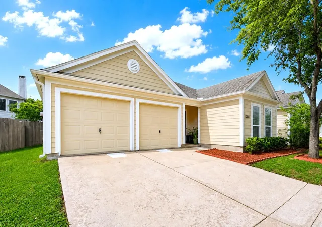 Photo 2 of Sale Pending at 12830 Lodenbriar Dr, Houston, TX 77072 | MLS# 11809476 | Listing updated on 2026-09-22