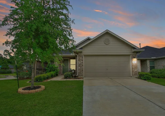 Homes for sale in Pinehurst, TX | 1307 Winding Willow Dr, Pinehurst, TX 77362 | MLS# 98275211