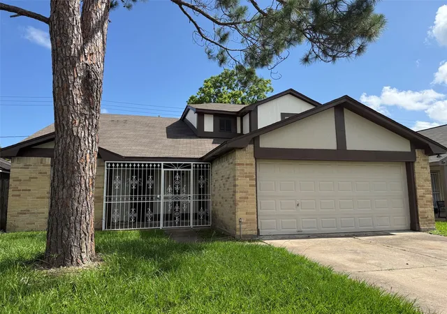 Photo 1 of Single family home for sale at 8219 Furlong Ln, Houston, TX 77071 | MLS# 97752110 | Listing updated on 2026-08-19