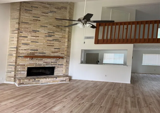 Photo 3 of Single family home for sale at 8219 Furlong Ln, Houston, TX 77071 | MLS# 97752110 | Listing updated on 2026-08-19