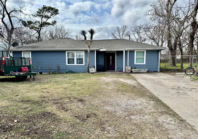 1st image of 4511 Majestic St, Houston, TX 77026 | MLS# 40614702