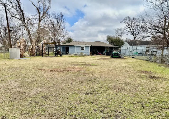 2nd image of 4511 Majestic St, Houston, TX 77026 | MLS# 40614702