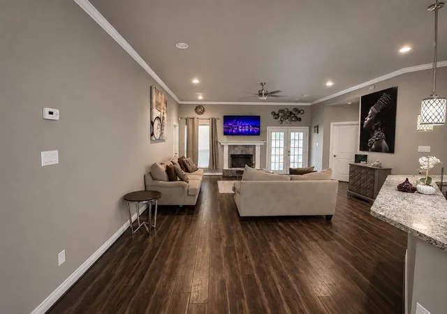 Photo 2 of Single family home for sale at 8150 Sharondale Dr, Houston, TX 77033 | MLS# 54225368 | Listing updated on 2026-09-22