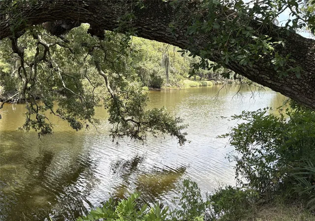 8th image of 2529 Commerce St, Liverpool, TX 77577 | MLS# 67701283