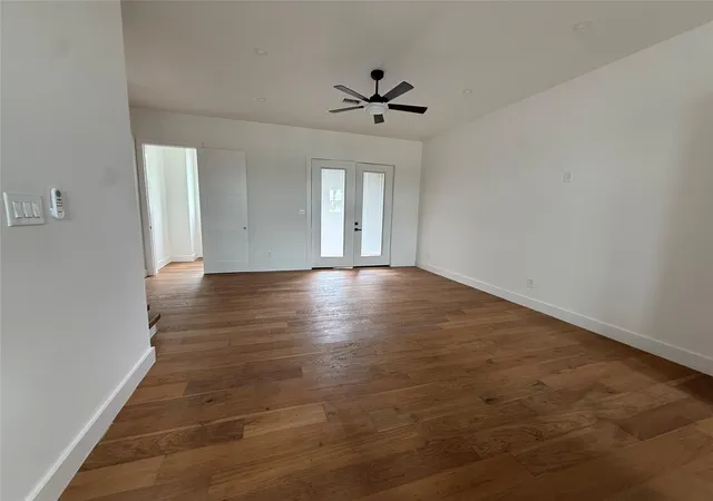 4th image of 2210 Brackenridge St, Houston, TX 77026 | MLS# 76400559