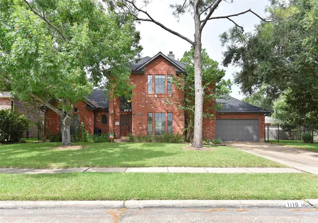 1st image of 1110 Lake Estates Dr, Sugar Land, TX 77498 | MLS# 21972200
