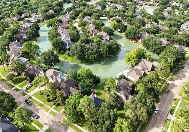 48th image of 1110 Lake Estates Dr, Sugar Land, TX 77498 | MLS# 21972200