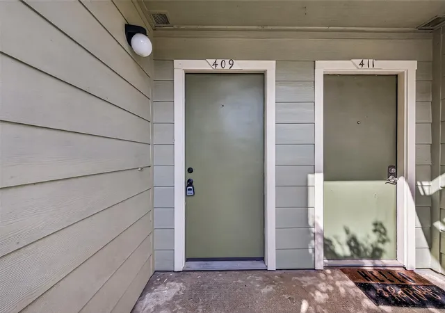 Photo 2 of Condo for sale at 14777 Wunderlich Dr #409, Houston, TX 77069 | MLS# 25930321 | Listing updated on 2026-08-21
