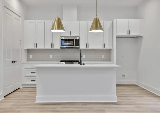 3rd image of 7705 Inwood Grove Ln, Houston, TX 77088 | MLS# 40354676
