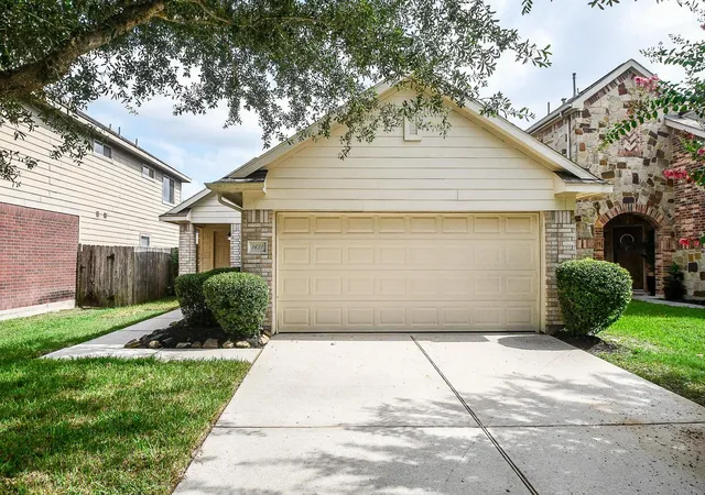 Photo 1 of Single family home for sale at 1651 Thornhollow Dr, Houston, TX 77014 | MLS# 89606830 | Listing updated on 2026-08-22