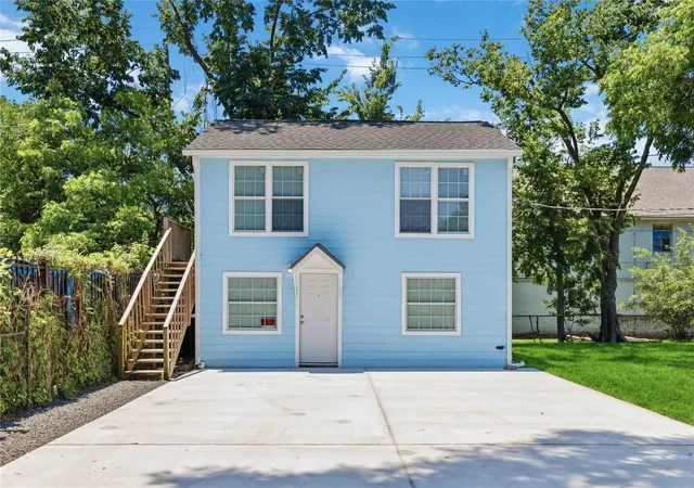 Photo 2 of Multi family home for sale at 626 Henke St #A, Houston, TX 77020 | MLS# 16027882 | Listing updated on 2026-07-08