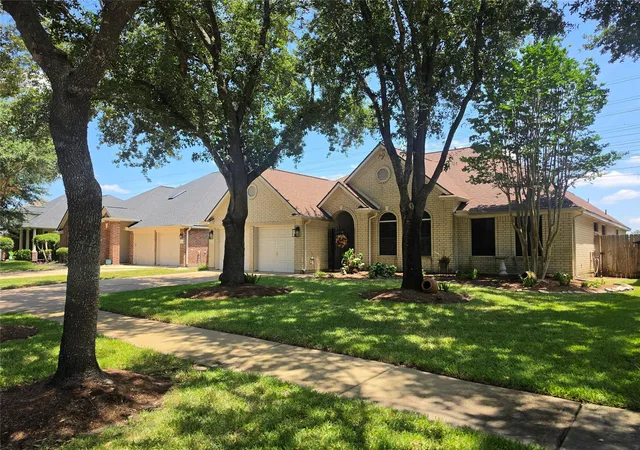 Photo 2 of Single family home for sale at 11406 Desert Springs Cir, Houston, TX 77095 | MLS# 91492989 | Listing updated on 2026-08-20