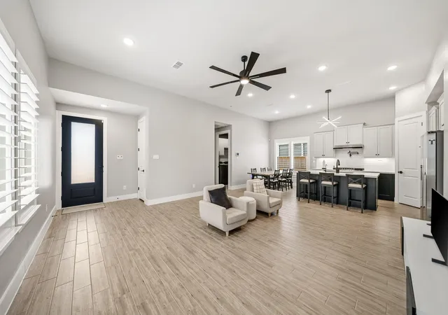 Photo 4 of Sale Pending at 5202 Murillo Dr, Manvel, TX 77583 | MLS# 92442910 | Listing updated on 2026-09-09