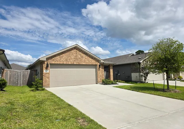 Homes for sale in Conroe, TX | 6912 California Black Oak Dr, Conroe, TX 77304 | MLS# 86675821