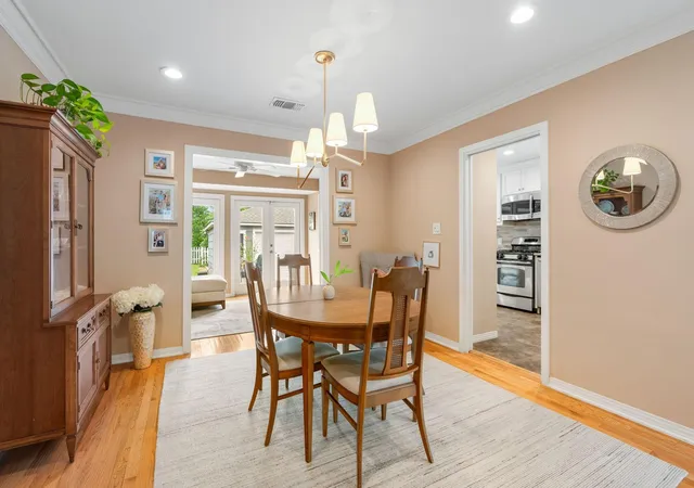 Photo 3 of Single family home for sale at 1115 Woodhill Rd, Houston, TX 77008 | MLS# 74865777 | Listing updated on 2026-08-22