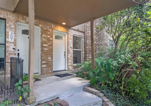 3rd image of 1011 Hamblen Rd #306, Humble, TX 77339 | MLS# 26608819