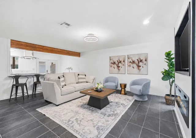 5th image of 1011 Hamblen Rd #306, Humble, TX 77339 | MLS# 26608819