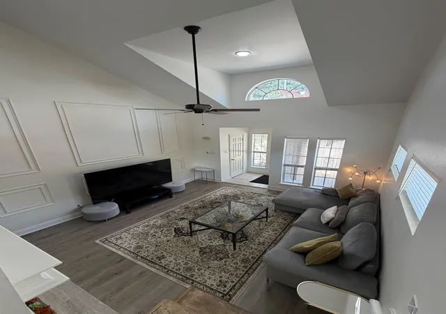 Photo 3 of Townhouse for sale at 5515 Strack Rd #121, Houston, TX 77069 | MLS# 81043884 | Listing updated on 2026-09-20