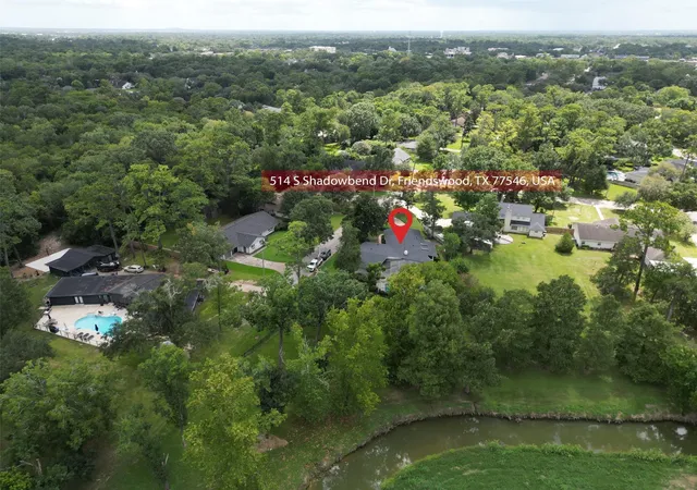 2nd image of 514 S Shadowbend Ave, Friendswood, TX 77546 | MLS# 79034345