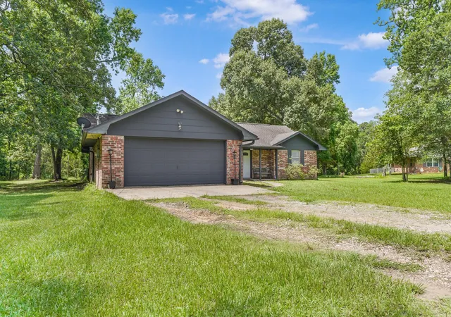 Photo 1 of Single family home for sale at 14 County Rd 6403, Dayton, TX 77535 | MLS# 15407556 | Listing updated on 2026-07-31