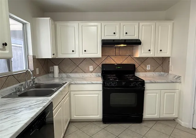 Photo 2 of Single family home for sale at 19511 Dawn Cyn Rd, Houston, TX 77084 | MLS# 40773926 | Listing updated on 2026-08-25