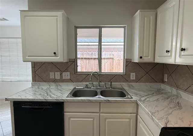 Photo 3 of Single family home for sale at 19511 Dawn Cyn Rd, Houston, TX 77084 | MLS# 40773926 | Listing updated on 2026-08-25