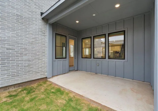 Photo 4 of Single family home for sale at 32478 Valley Redstem Way, Fulshear, TX 77441 | MLS# 34529934 | Listing updated on 2026-08-18